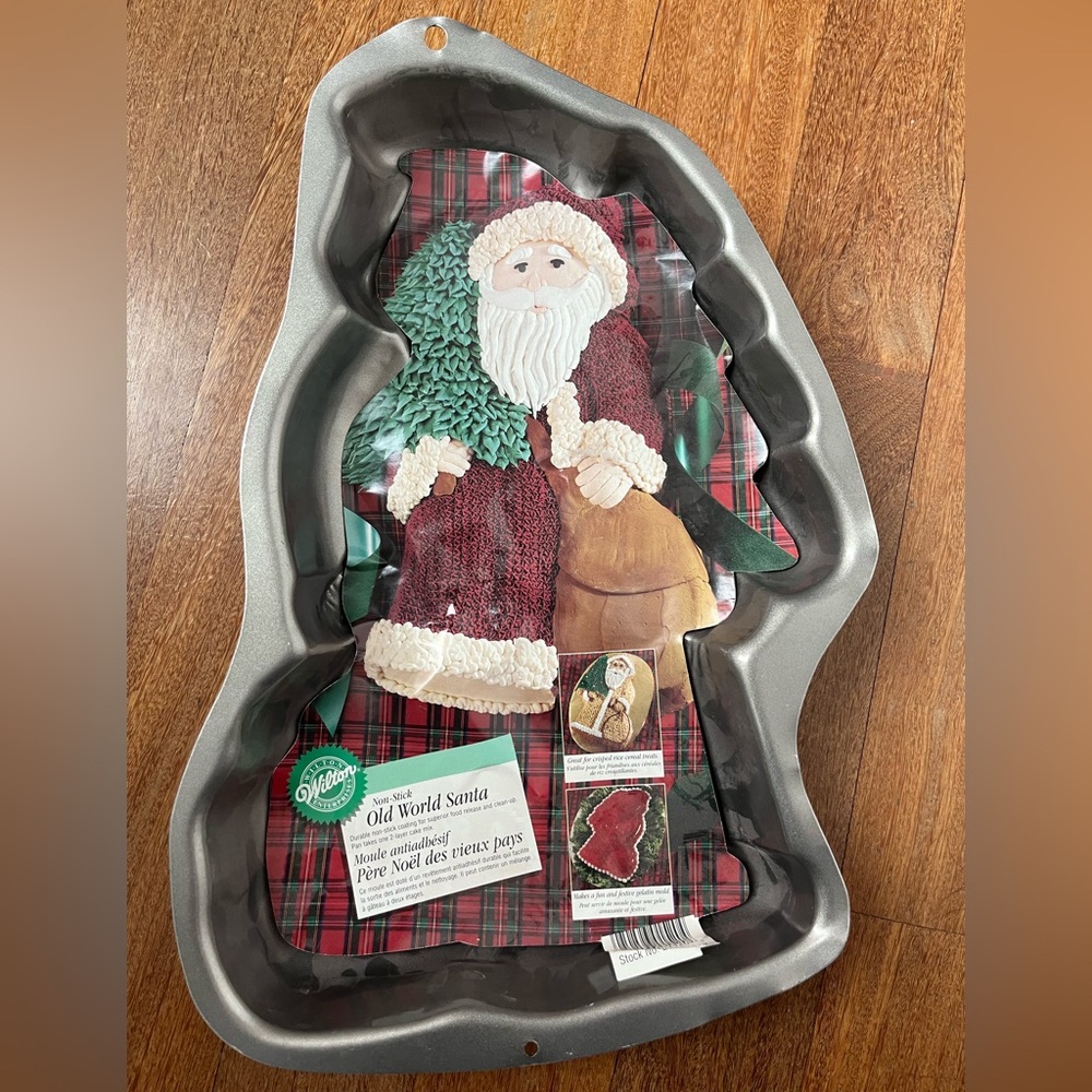 New Vintage Old World Santa Wilton Cake Pan